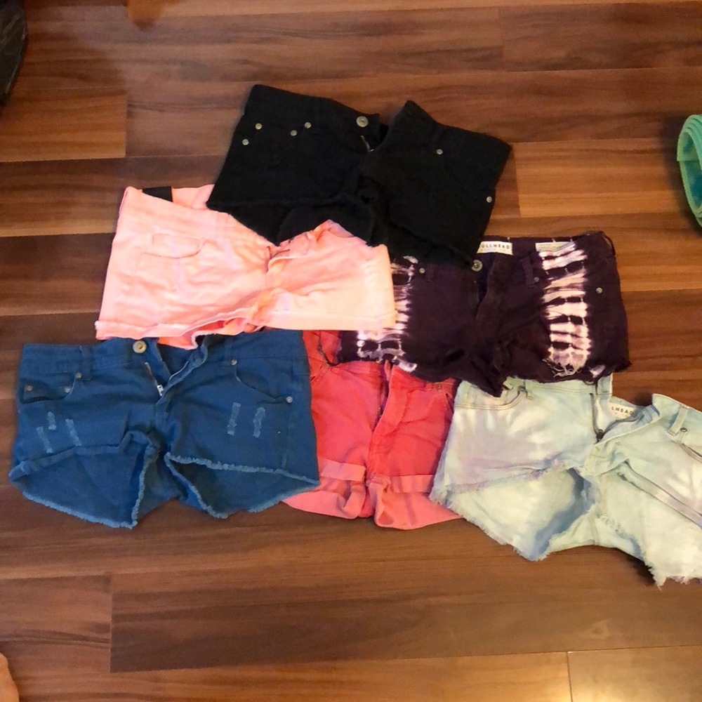 6 pairs of jean shorts